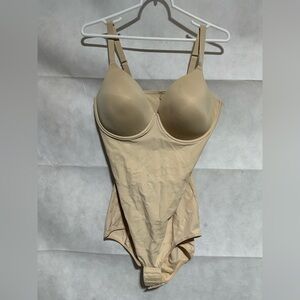 Maidenform Flexees Body Shaper Size XXL Floral Nude Underwire Bodysuit Padded